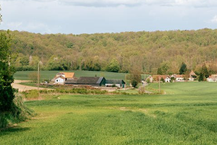 Ferme historique et vallon champêtre